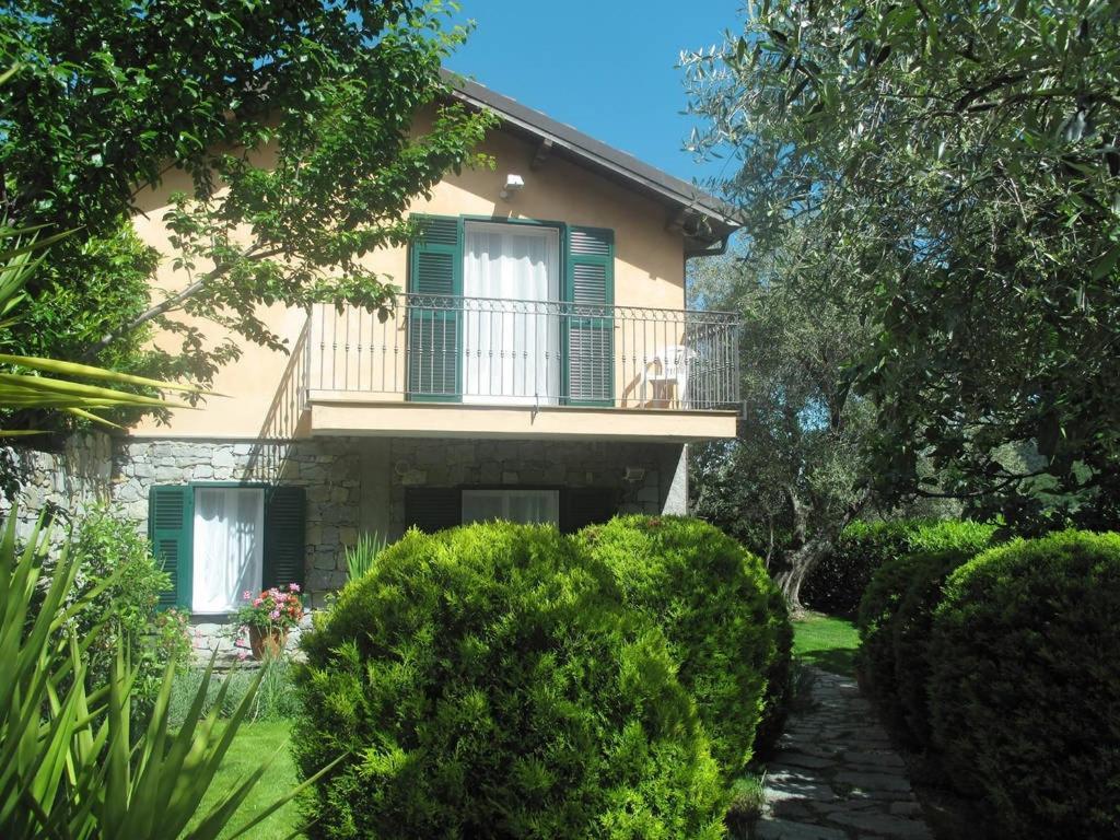 Casa Sylviane Villa Pietrabruna Ngoại thất bức ảnh